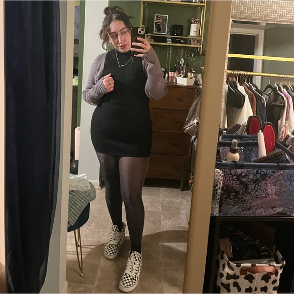 MEET THE POSHER, JESS ✨ - Picture 9 of 9